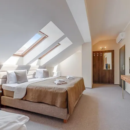 Venezia 3* Прага